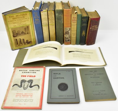 Lot 407 - Fourteen vintage books relating to country...