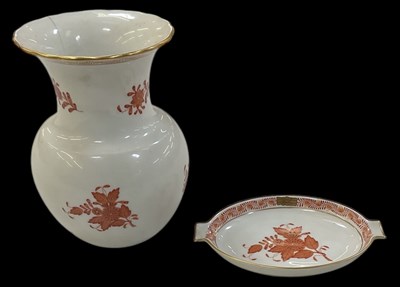 Lot 527 - HEREND; a Hungarian porcelain hand painted...
