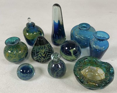 Lot 217 - MDINA; ten items of glassware to include posy...