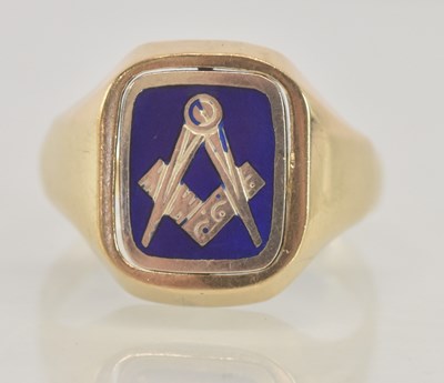 Lot 1183 - MASONIC INTEREST; a 9ct yellow gold signet...