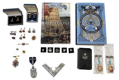 Lot 362 - A small collection of Masonic related items...
