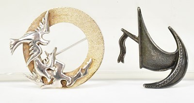 Lot 1067 - IVAR T. HOLTH; a sterling silver brooch in the...