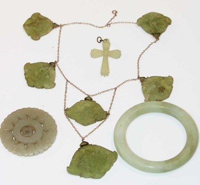 Lot 1192 - A Chinese yellow metal mounted necklace formed...