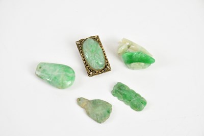 Lot 95 - A collection of jade and hardstone...