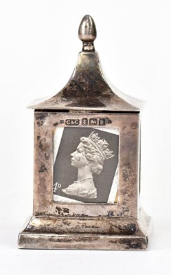 Lot 821 - COHEN & CHARLES; an Edward VII hallmarked...