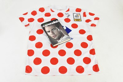 Lot 2495 - An autographed Tour de France jersey by Mark...