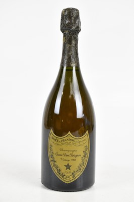 Lot 358 - CHAMPAGNE; a single bottle of Moët & Chandon...