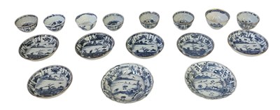 Lot 608 - A pair of 19th century Chinese blue and white...