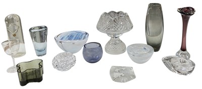 Lot 557 - A group of Scandinavian art glass including...