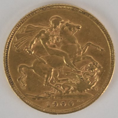 Lot 1378 - A Victoria full sovereign, 1900, old head.