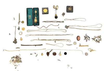Lot 1343 - Various items of costume jewellery including...