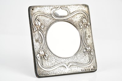 Lot 1571 - A & J ZIMMERMAN; an Edward VII hallmarked...