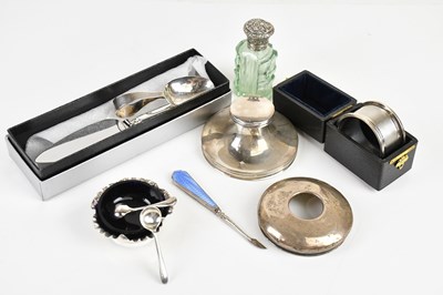 Lot 1554 - A George V hallmarked silver Capstan type...