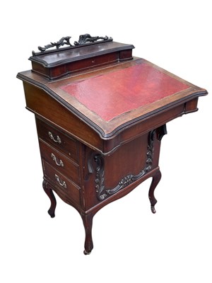 Lot 2160 - An Edwardian mahogany Davenport, terminating...
