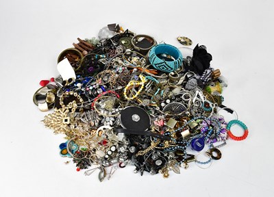 Lot 1144 - A quantity of costume jewellery, to include...