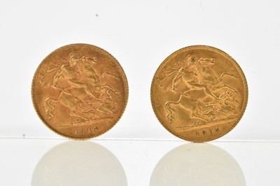 Lot 2486 - Two George V half sovereigns, 1914.
