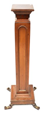Lot 70 - An Edwardian mahogany jardinière stand in the...