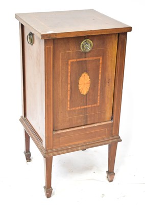 Lot 61 - An Edwardian inlaid purdonium with zinc lined...