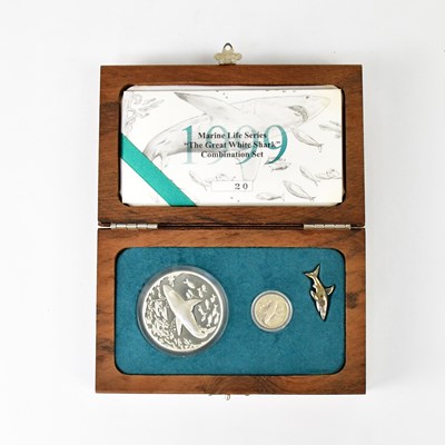 Lot 989 - SOUTH AFRICA MINT; a 'Marine Life Series -...