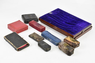 Lot 1650 - A collection of Victorian and later jewellery...