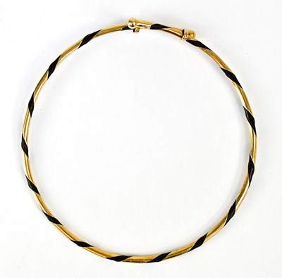 Lot 1043 - A French 18ct yellow gold and elephant hair...