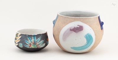 Lot 380 - JILL FANSHAWE KATO (born 1943); a stoneware...