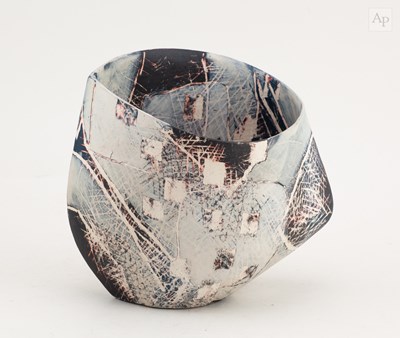 Lot 95 - CAROLYN GENDERS (born 1957); 'Scritch and...