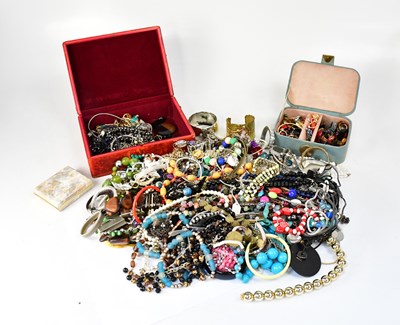 Lot 1141 - A large quantity of vintage and modern costume...