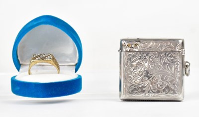 Lot 1028 - A 9ct yellow gold ring set with three diagonal...
