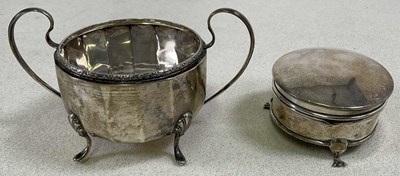 Lot 438 - A George V hallmarked silver twin handled bowl,...
