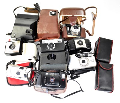 Lot 717 - Various cameras including a Polaroid Land...