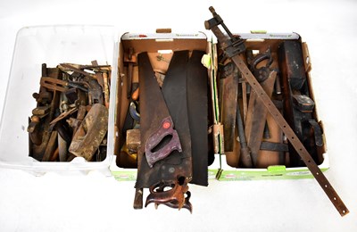 Lot 607 - A quantity of vintage tools including planes,...