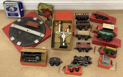 Lot 73 - HORNBY; an O gauge train set, comprising a...