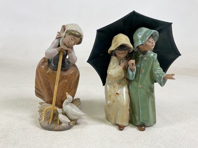 Lot 148 - LLADRO; a Gres figure, 'Harvest Helpers',...