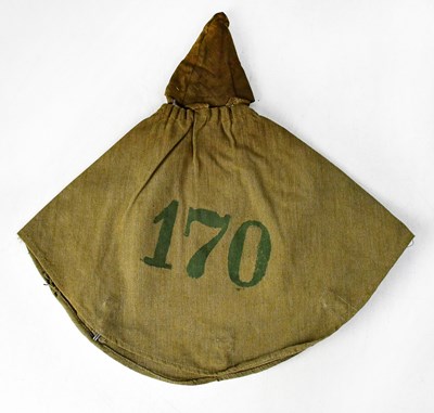 Lot 525 - A late 19th/early 20th century infantry green...