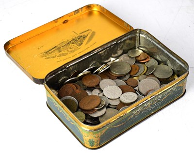 Lot 982 - A vintage Lutona Cocoa tin containing a...
