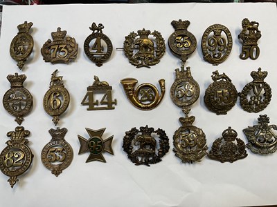 Lot 471 - A quantity of regimental cap badges to include...
