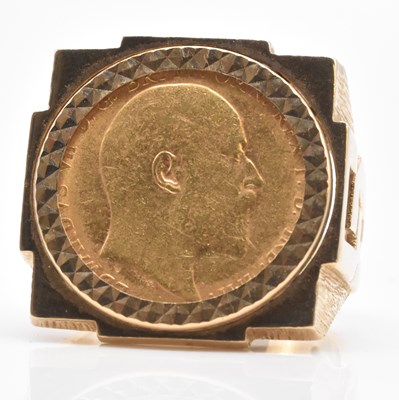 Lot 460 - An Edwardian full sovereign, 1907, set in 9ct...
