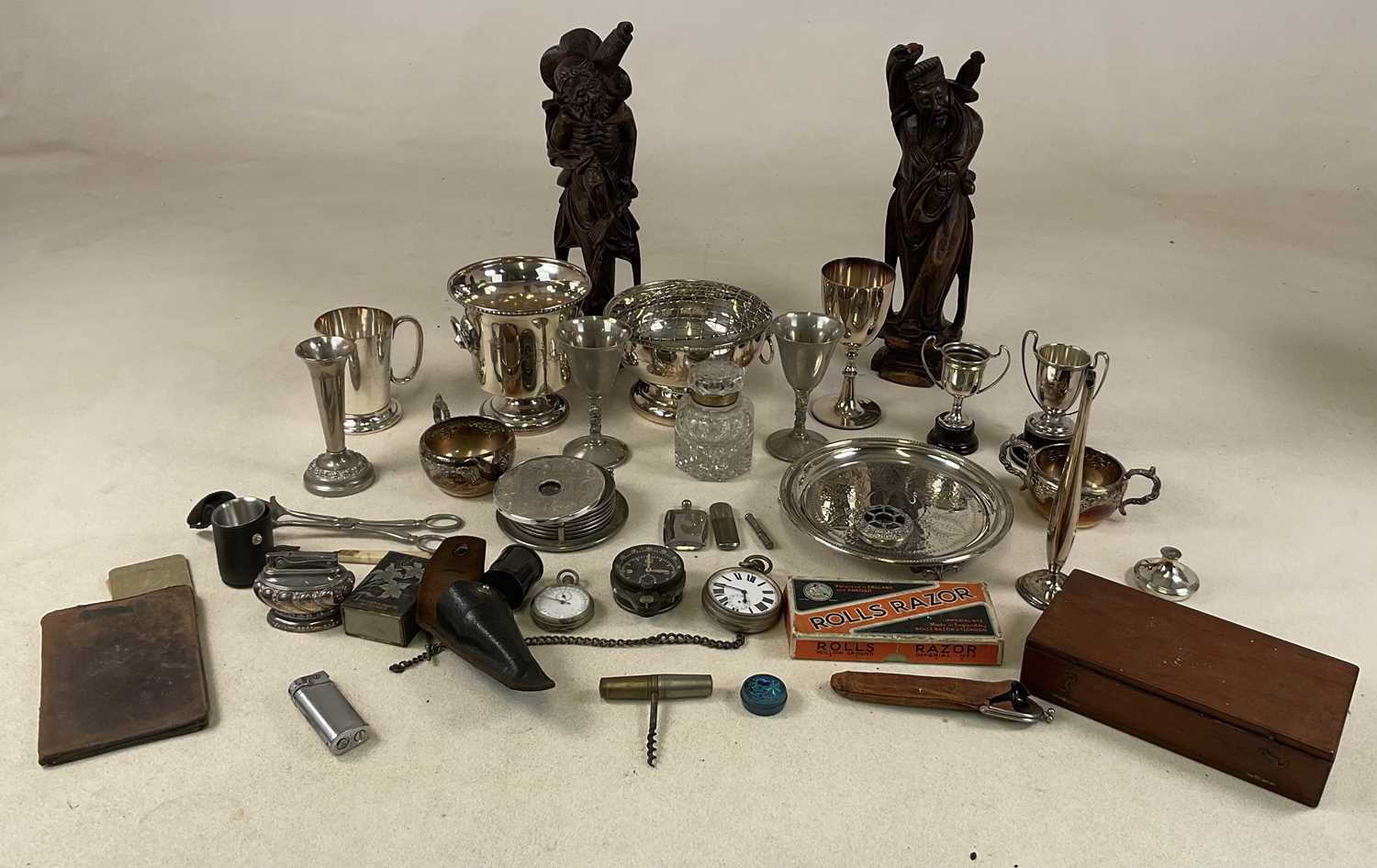 Lot 123 - A quantity of silver plate, pocket watches, an...