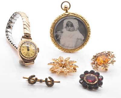 Lot 480 - A yellow metal enamel decorated seed pearl and...