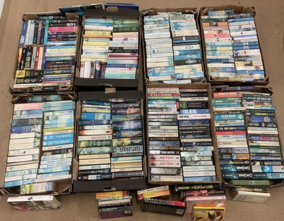 Lot 325 - A large quantity of science fiction, crime,...