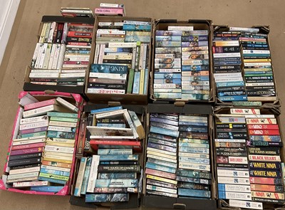 Lot 326 - A large quantity of science fiction, crime,...