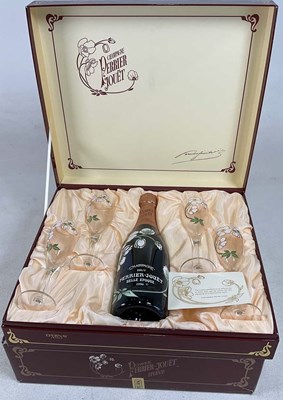 Lot 96 - CHAMPAGNE; a presentation boxed bottle of 1990...