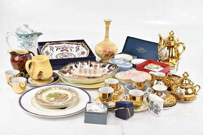 Lot 2566 - A large collection of ceramics including a...