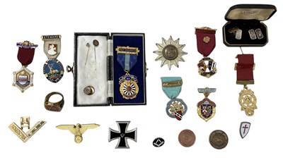 Lot 282 - MASONIC INTEREST; various items of Masonic...