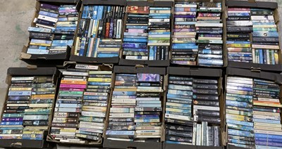 Lot 357 - A large quantity of science fiction and...