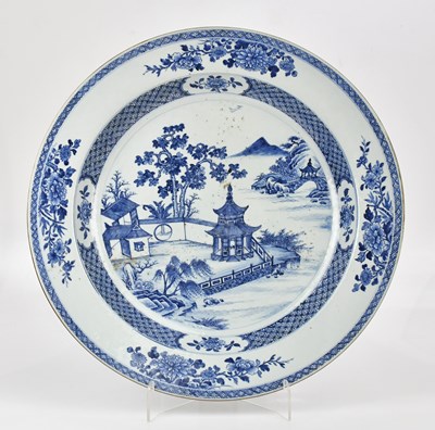 Lot 1568 - A large 18th century style Chinese blue and...