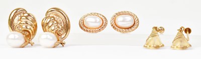 Lot 1381 - A pair of 9ct yellow gold stud earrings...