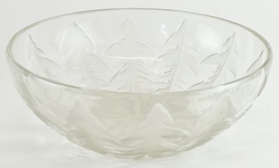 Lot 614 - LALIQUE; a 1920s 'Dandelion' pattern moulded...