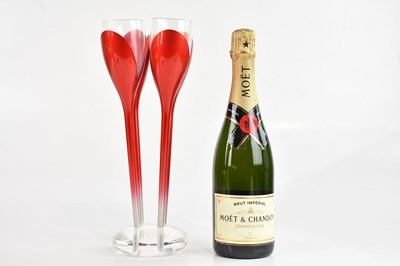 Lot 2395 - CHAMPAGNE; a 'Moët Flower' set including four...
